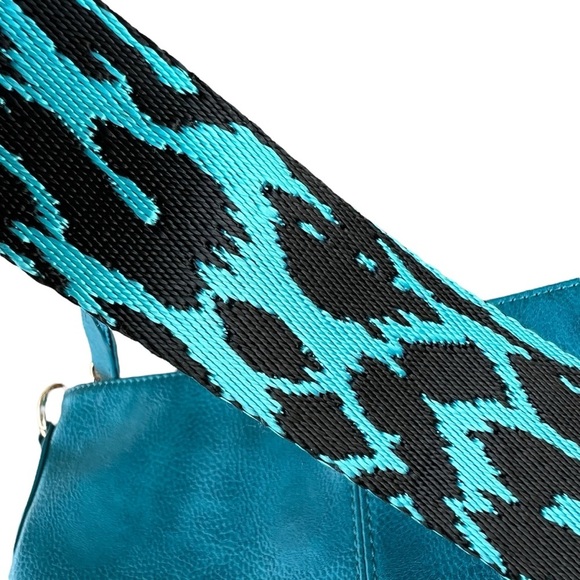 Wrangler Large Pebbled Crossbody Bag Leopard Guitar Strap Turquoise Black 14x12 - Picture 9 of 16